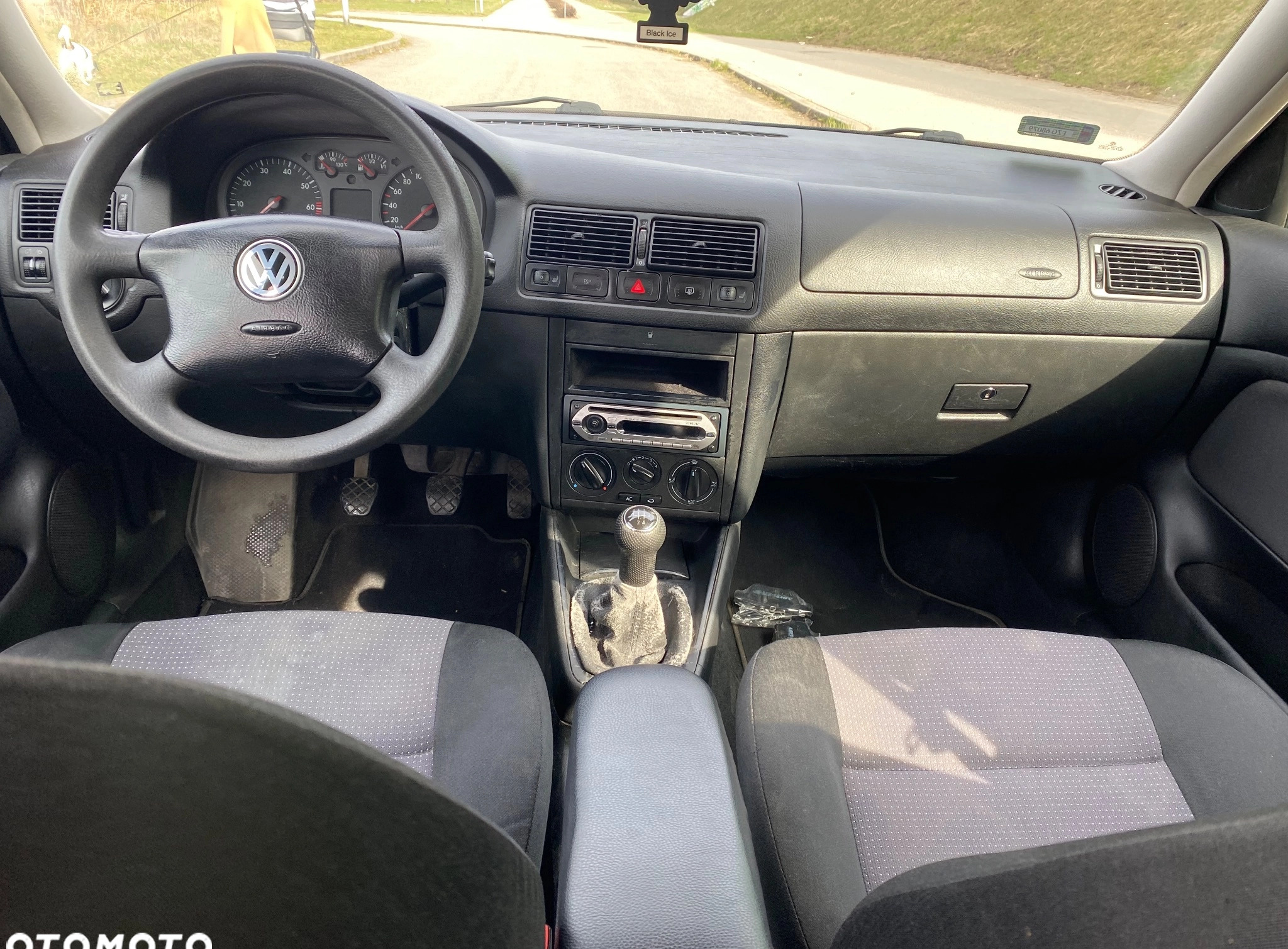 Volkswagen Golf cena 4900 przebieg: 237000, rok produkcji 2002 z Warszawa małe 56